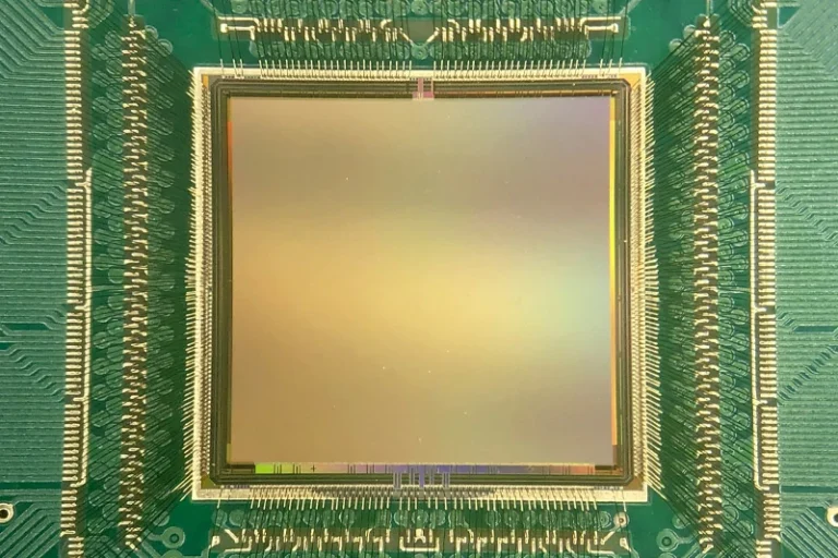 PCB wire bonding with fine wire loops terminating on substrate bond pads